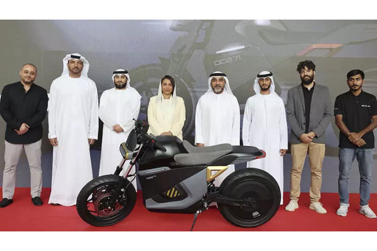 На дорогах ОАЭ появится первый интеллектуальный электромотоцикл